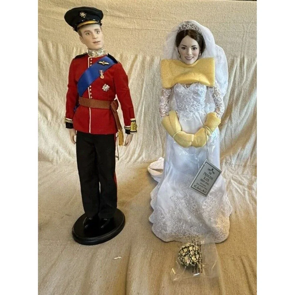 The Princess Kate Middleton Bride Prince William Groom Doll Danbury Complete